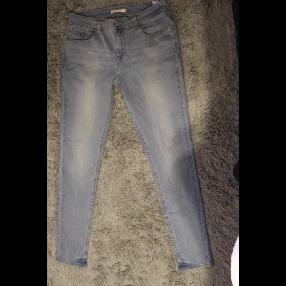 LEVI SUPER SKINNY